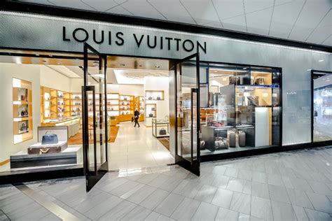 louis vuitton boston copley ma.